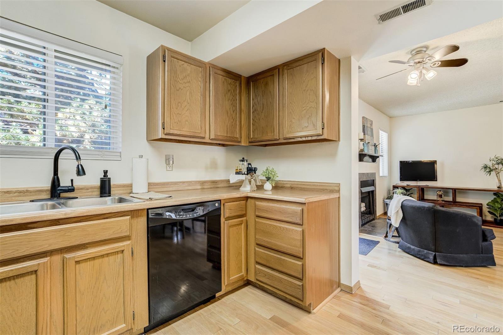 MLS Image #6 for 7412  casa grande court,colorado springs, Colorado