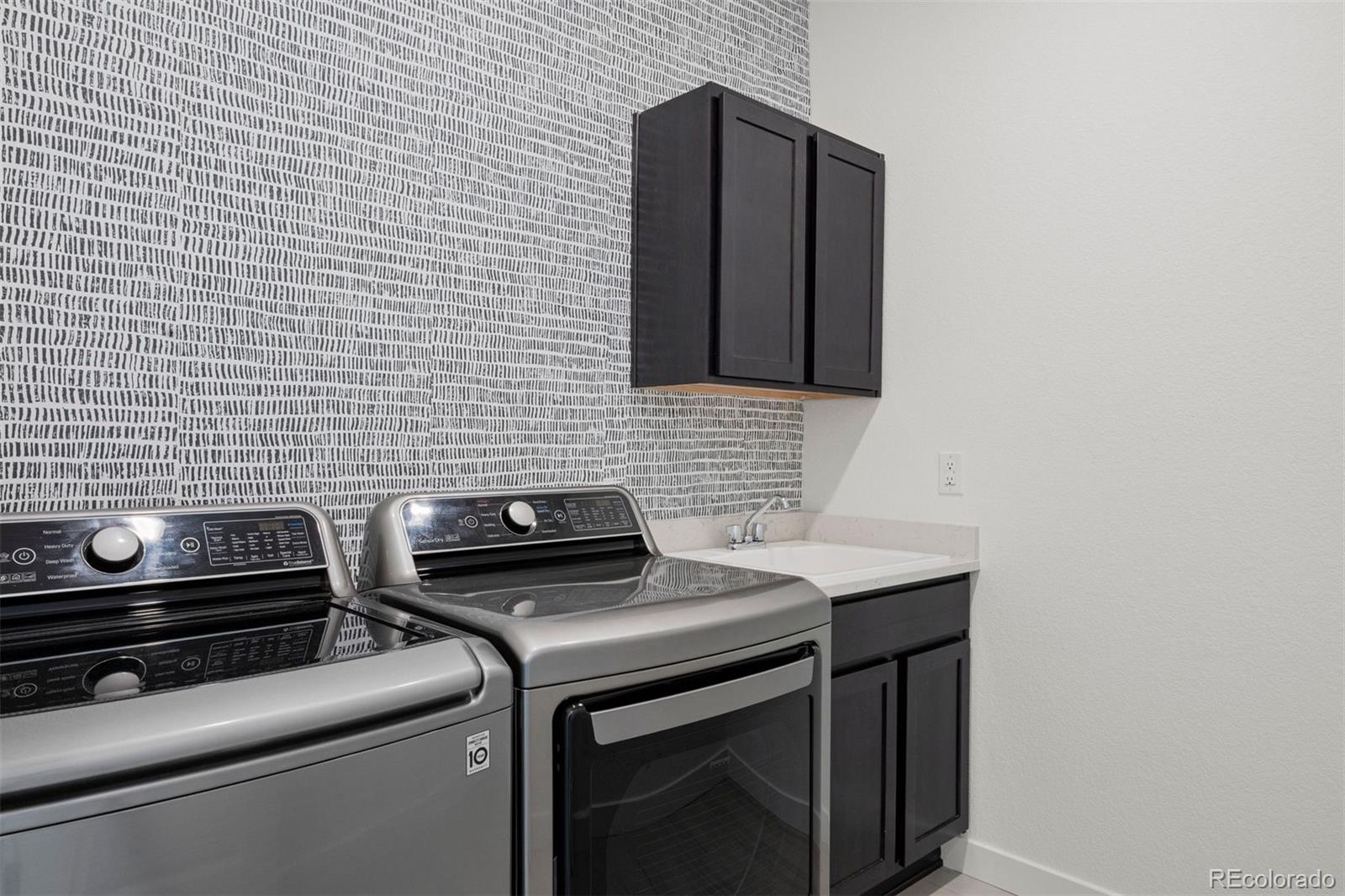 MLS Image #13 for 22580 e rockinghorse parkway,aurora, Colorado