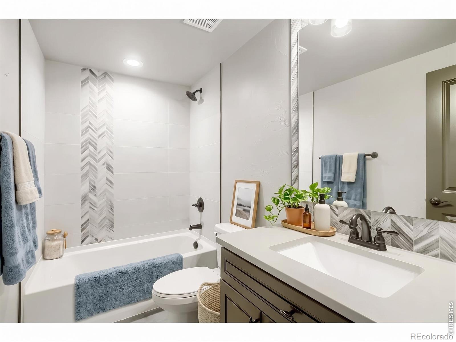 MLS Image #44 for 5435  long drive,timnath, Colorado