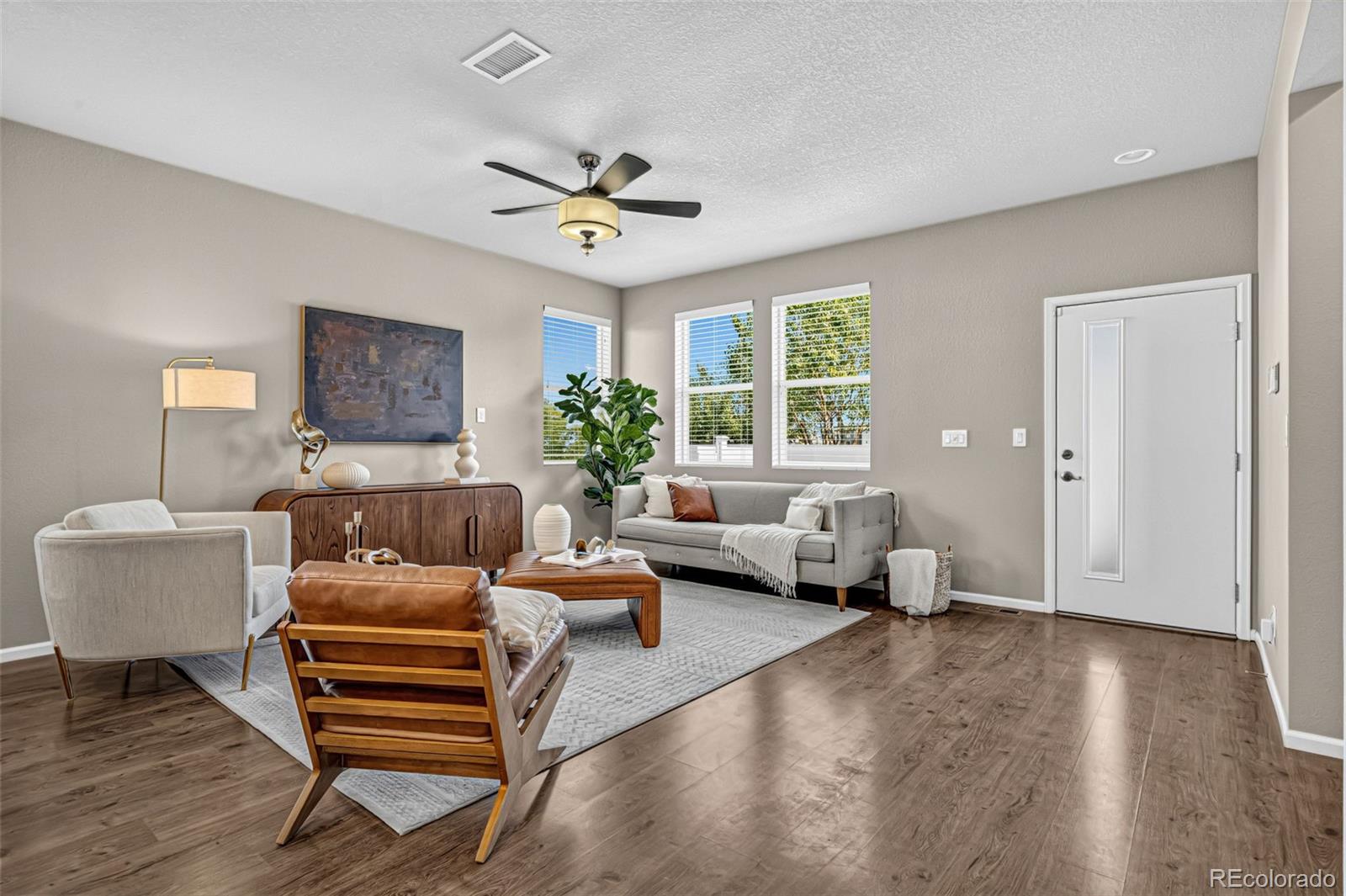 MLS Image #7 for 16195 e warner drive,denver, Colorado