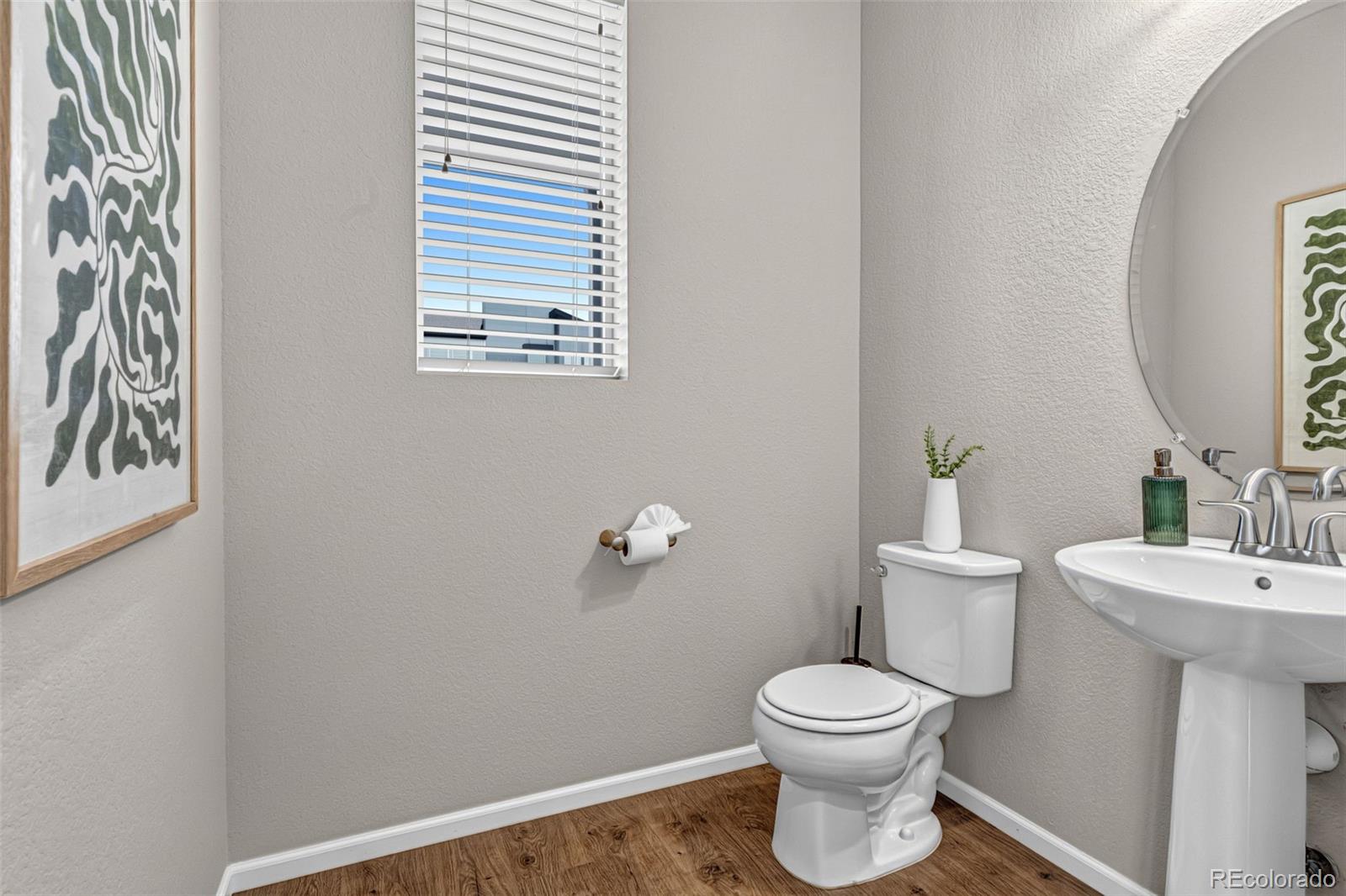 MLS Image #8 for 16195 e warner drive,denver, Colorado