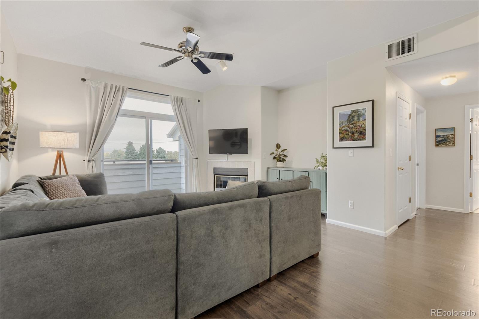 MLS Image #4 for 8500 e jefferson avenue,denver, Colorado
