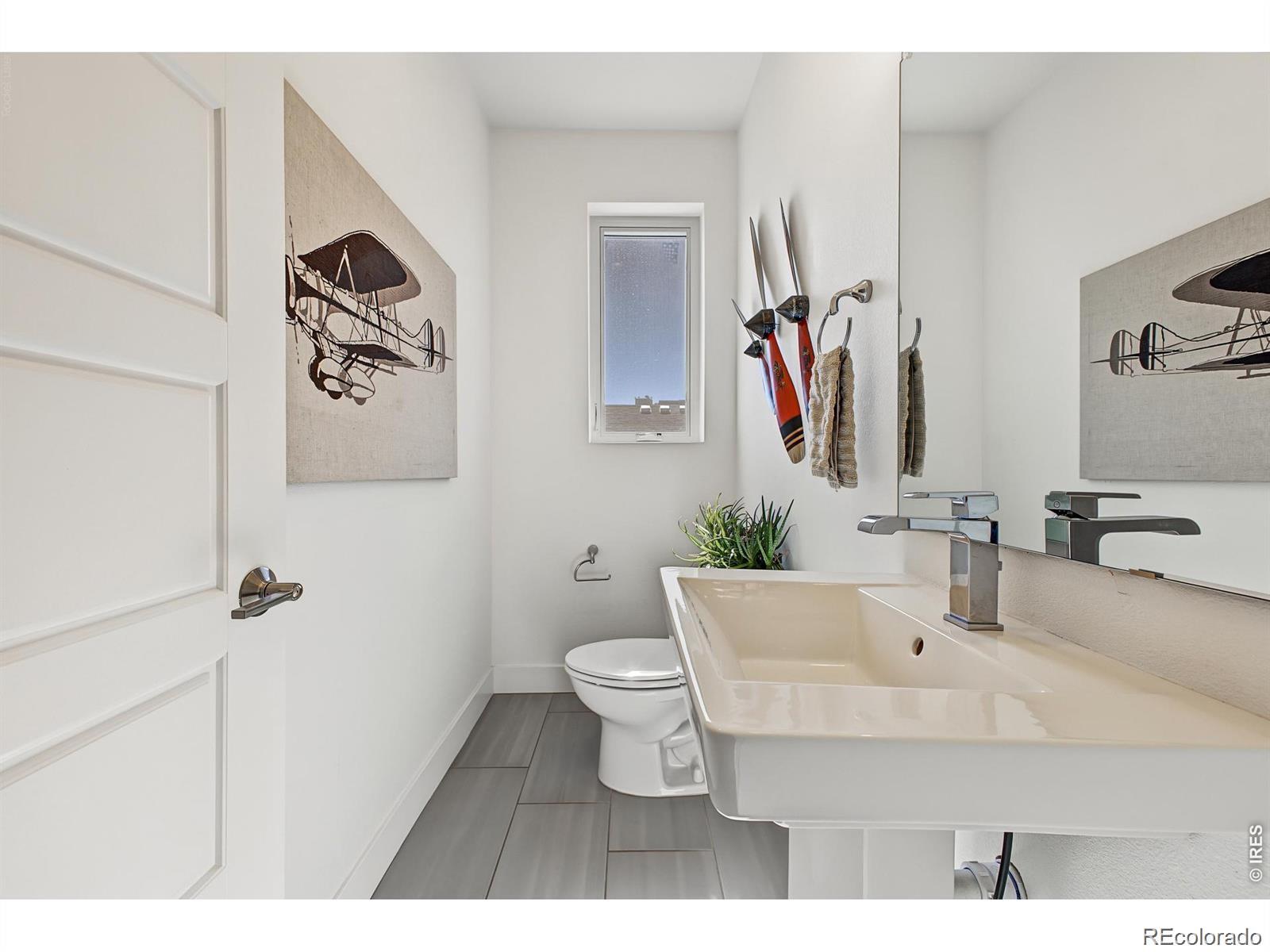 MLS Image #19 for 6820 e lowry boulevard ,denver, Colorado