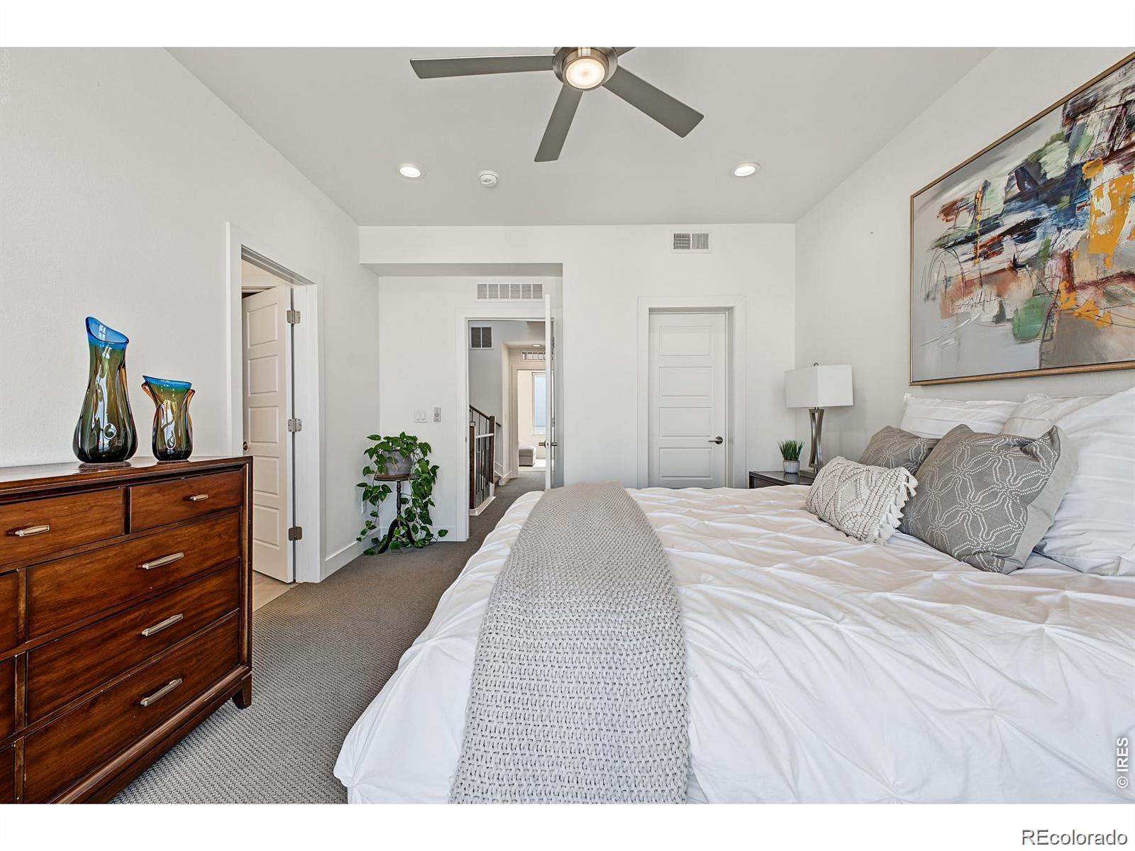MLS Image #22 for 6820 e lowry boulevard ,denver, Colorado