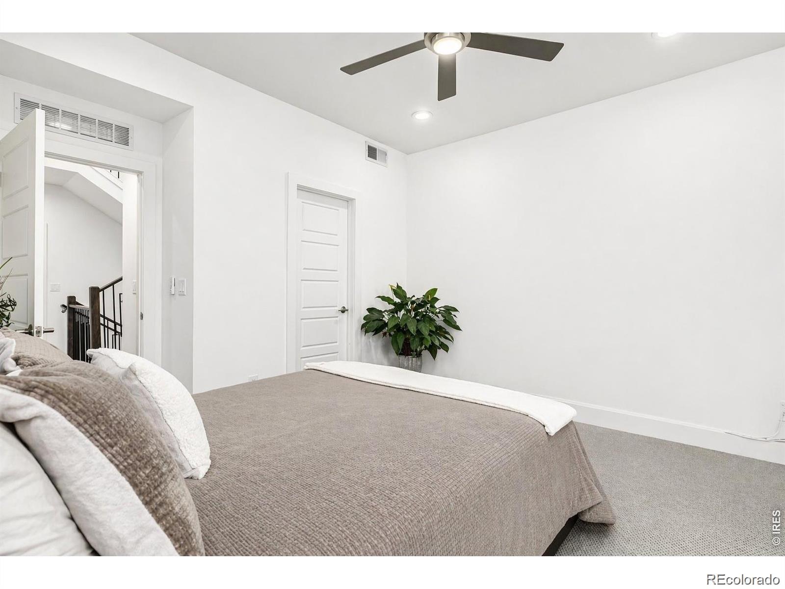 MLS Image #26 for 6820 e lowry boulevard ,denver, Colorado