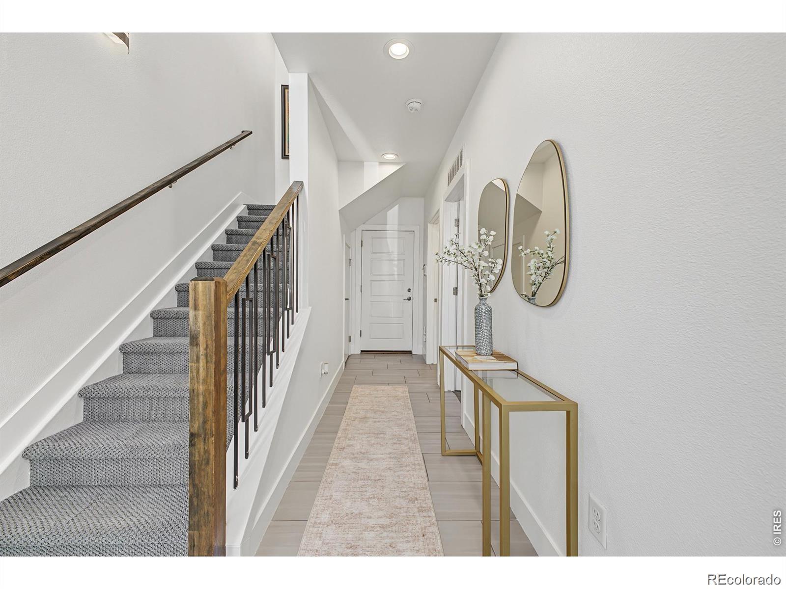 MLS Image #3 for 6820 e lowry boulevard ,denver, Colorado