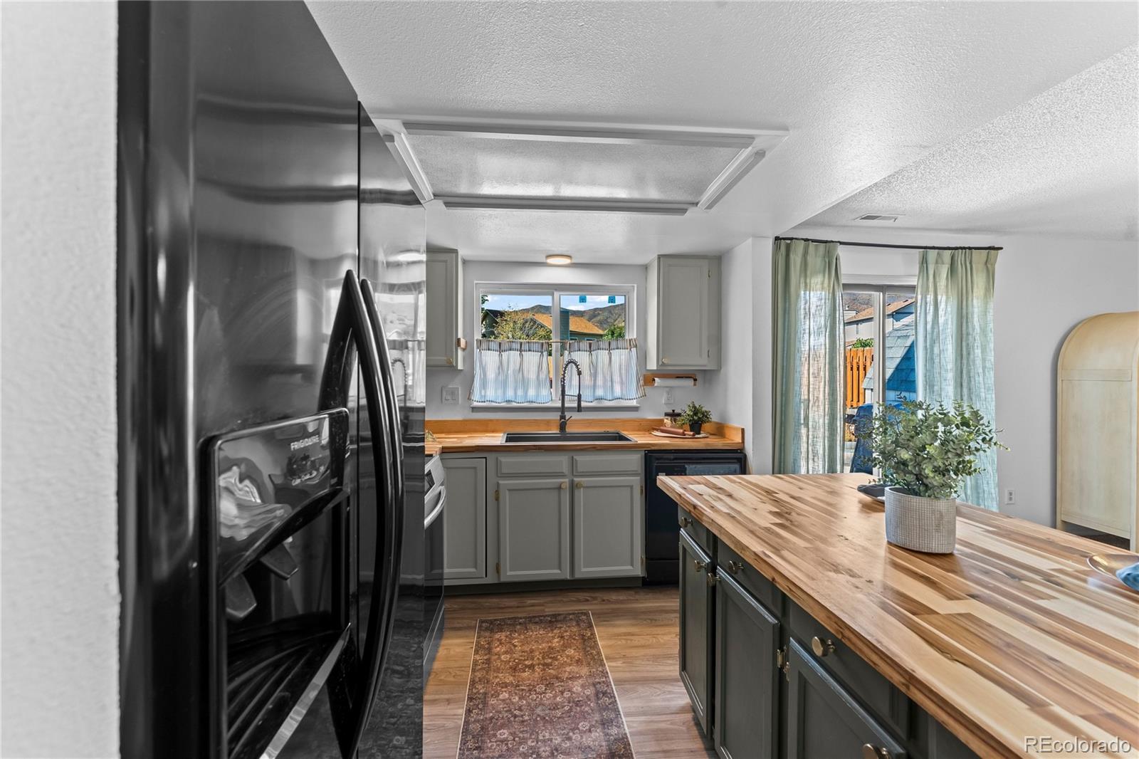 MLS Image #13 for 5870  pemberton way,colorado springs, Colorado