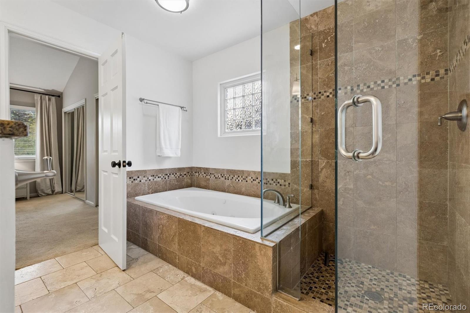 MLS Image #17 for 6460 e mineral drive,centennial, Colorado