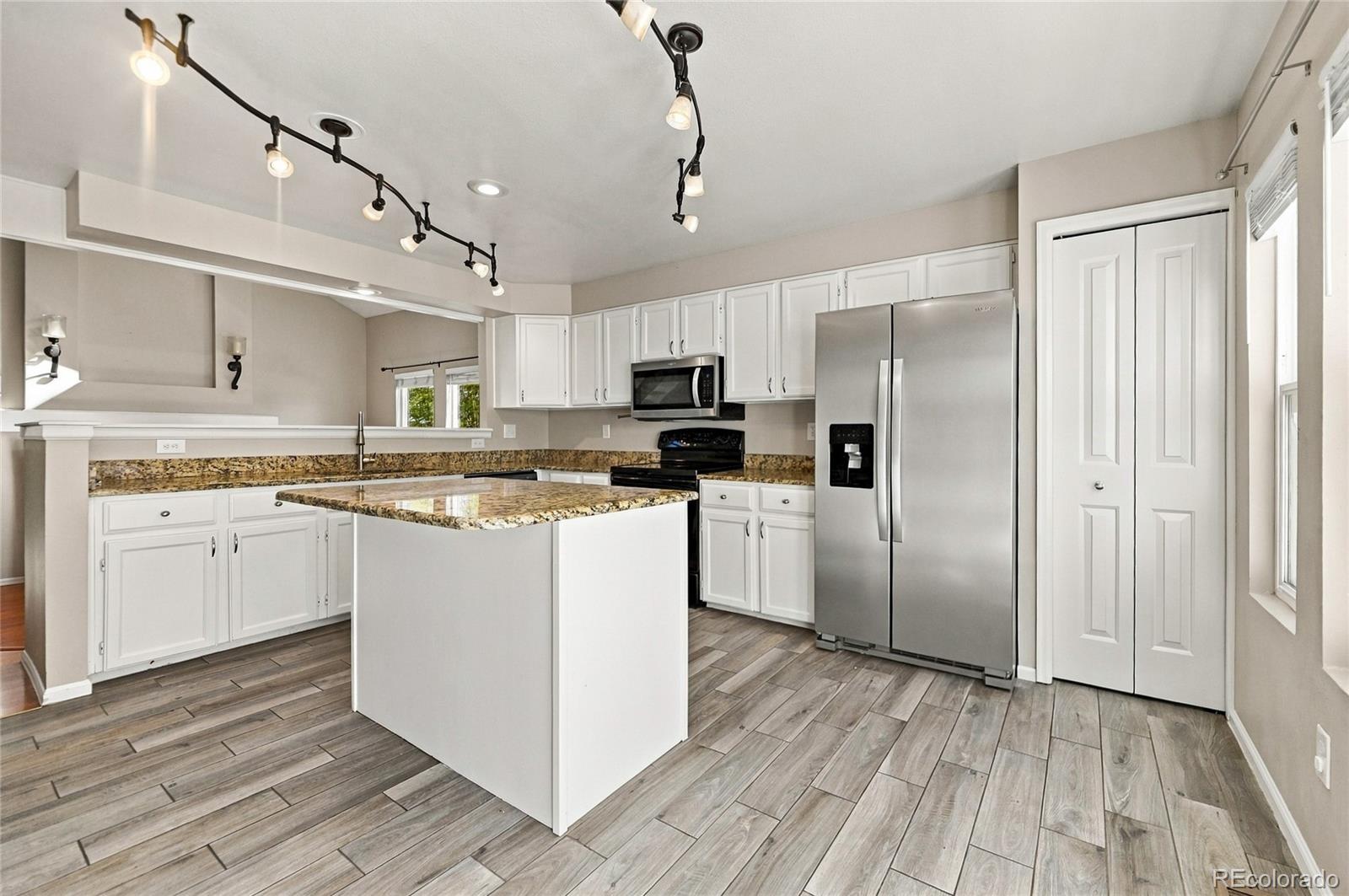 MLS Image #11 for 4276  halifax way,aurora, Colorado