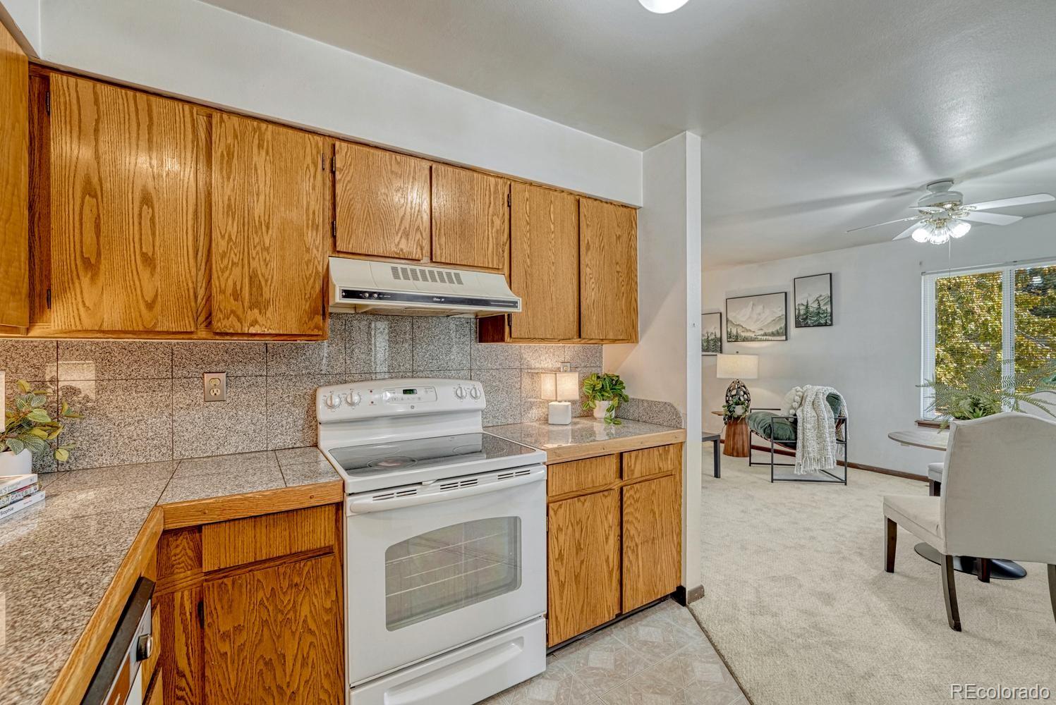 MLS Image #13 for 7929  york street 3,denver, Colorado
