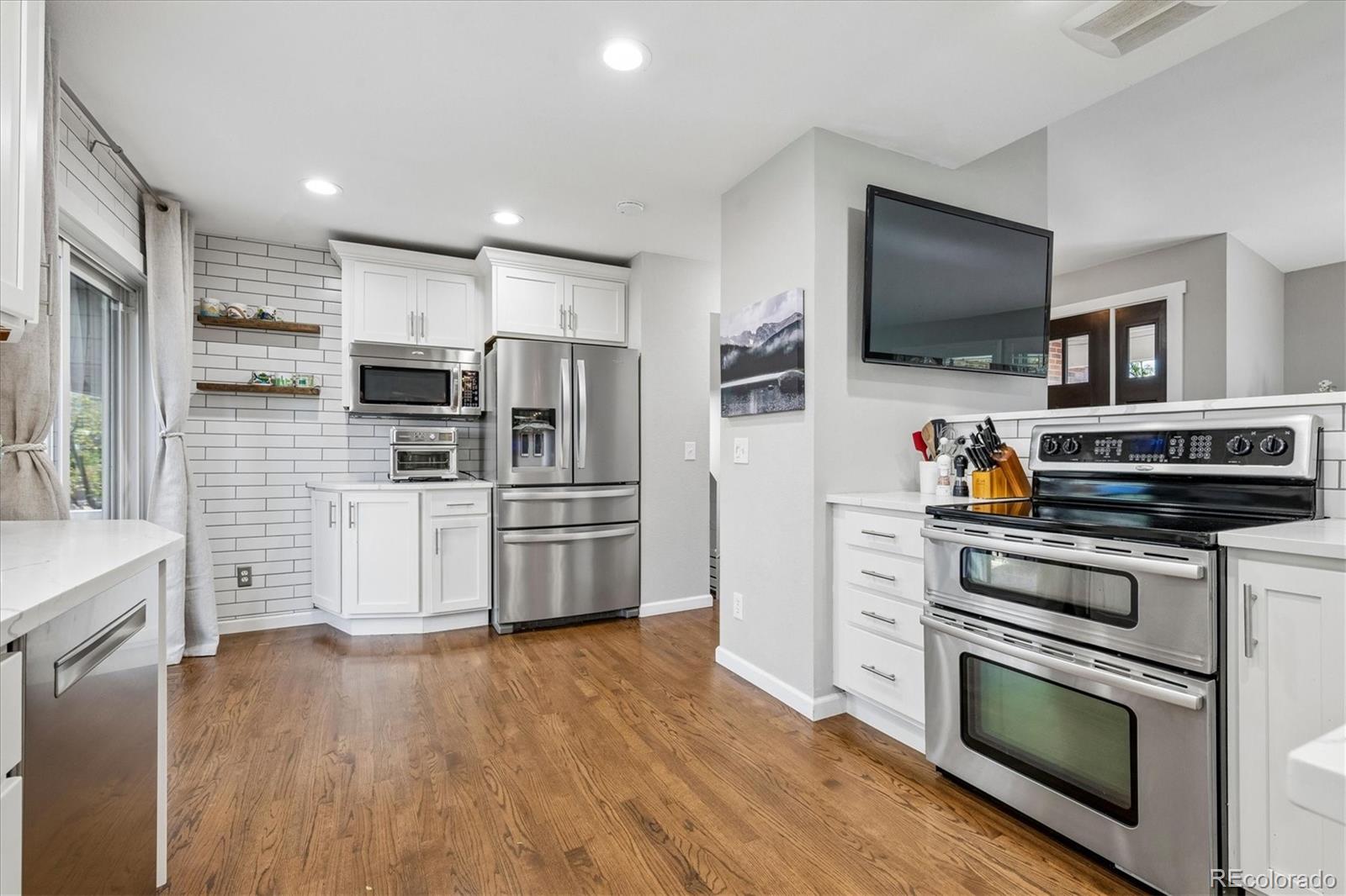 MLS Image #2 for 8414 s woody way,highlands ranch, Colorado