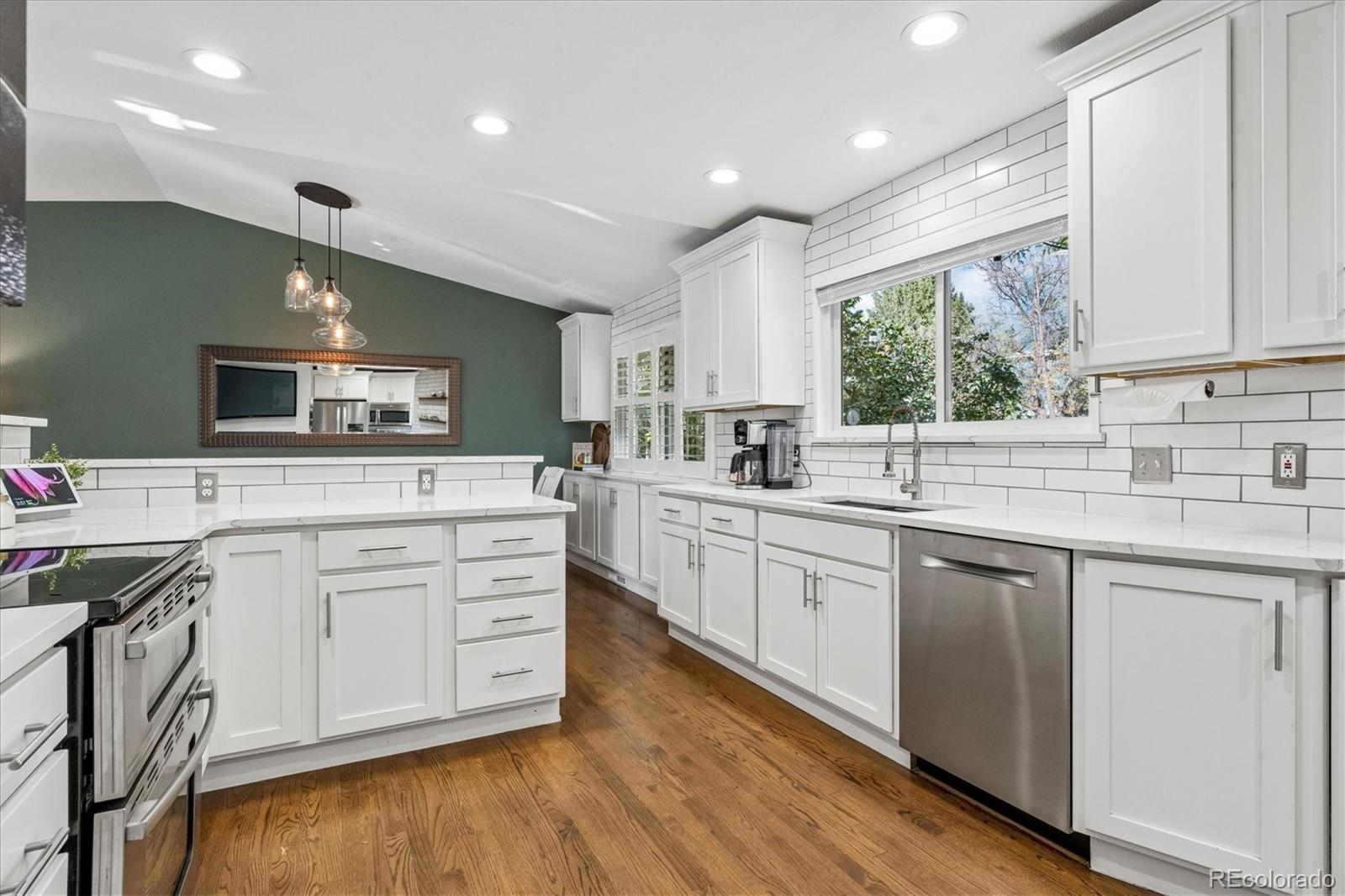 MLS Image #3 for 8414 s woody way,highlands ranch, Colorado