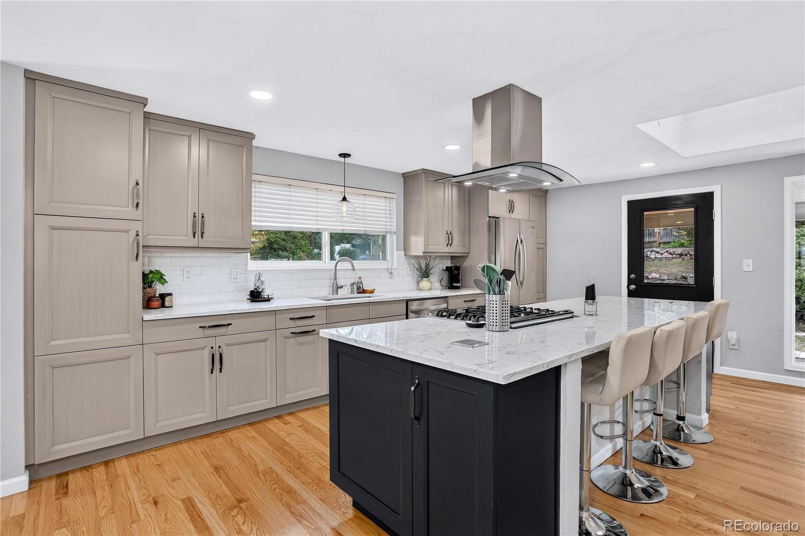 MLS Image #2 for 9512  sierra drive,arvada, Colorado