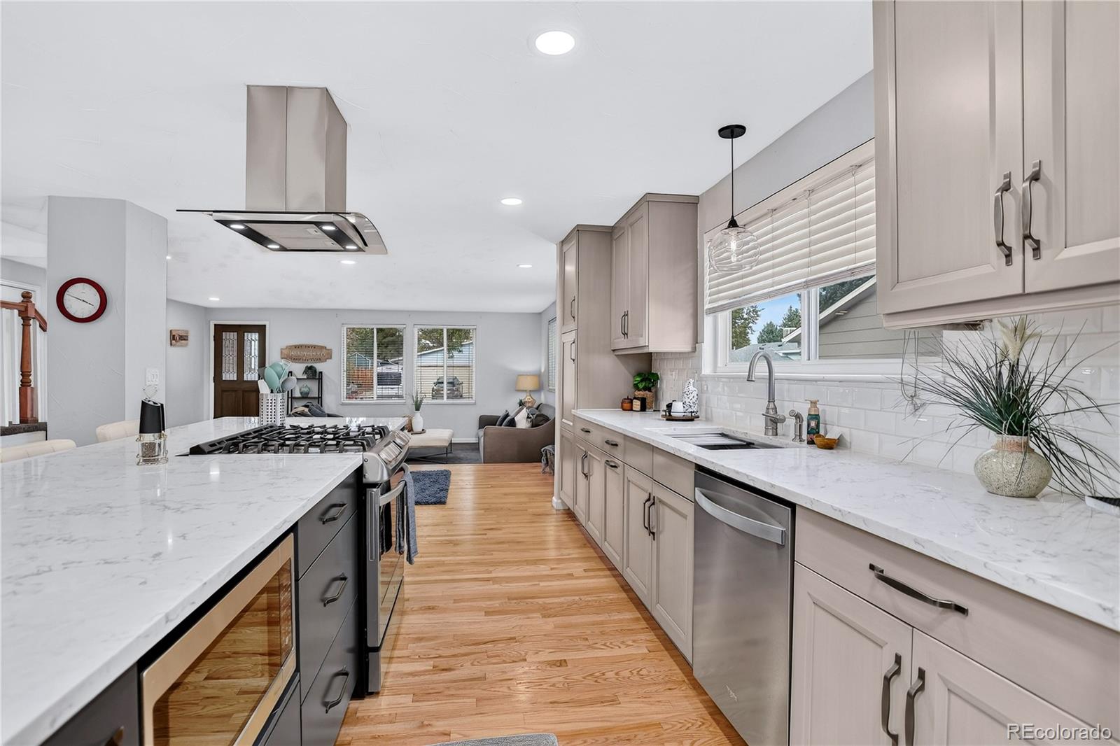 MLS Image #3 for 9512  sierra drive,arvada, Colorado