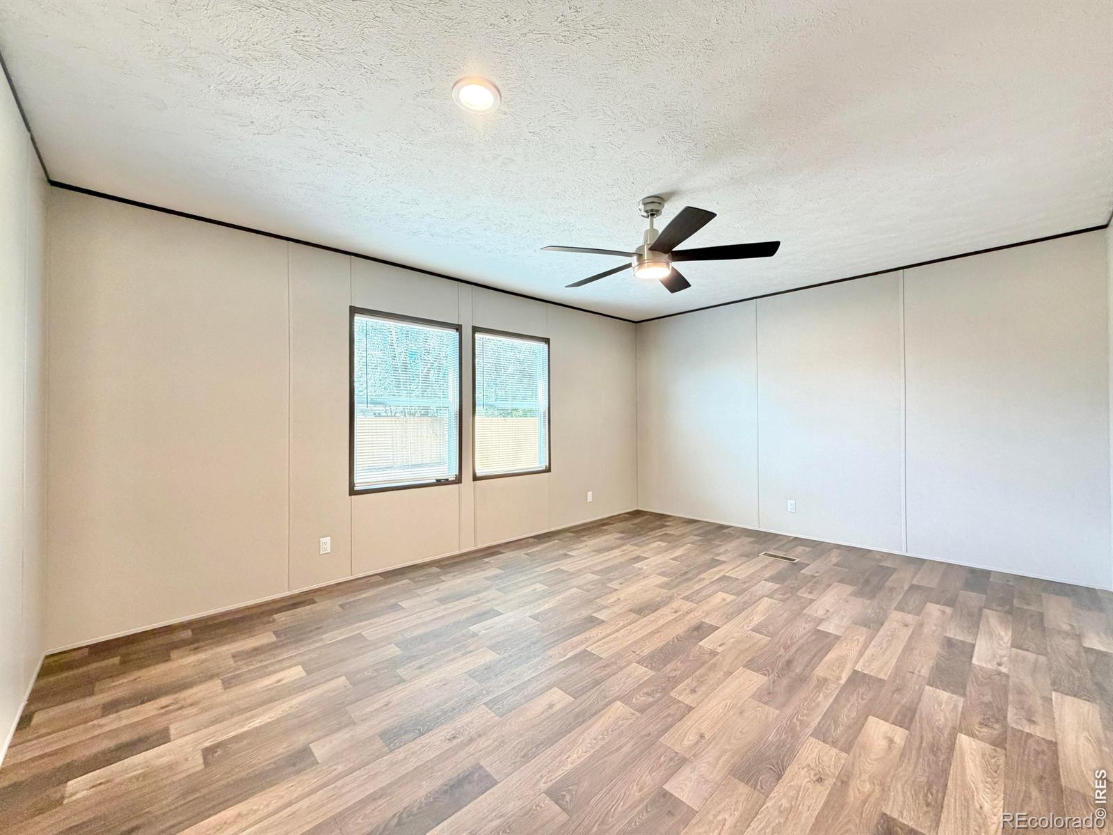 MLS Image #12 for 214  oak street,log lane village, Colorado