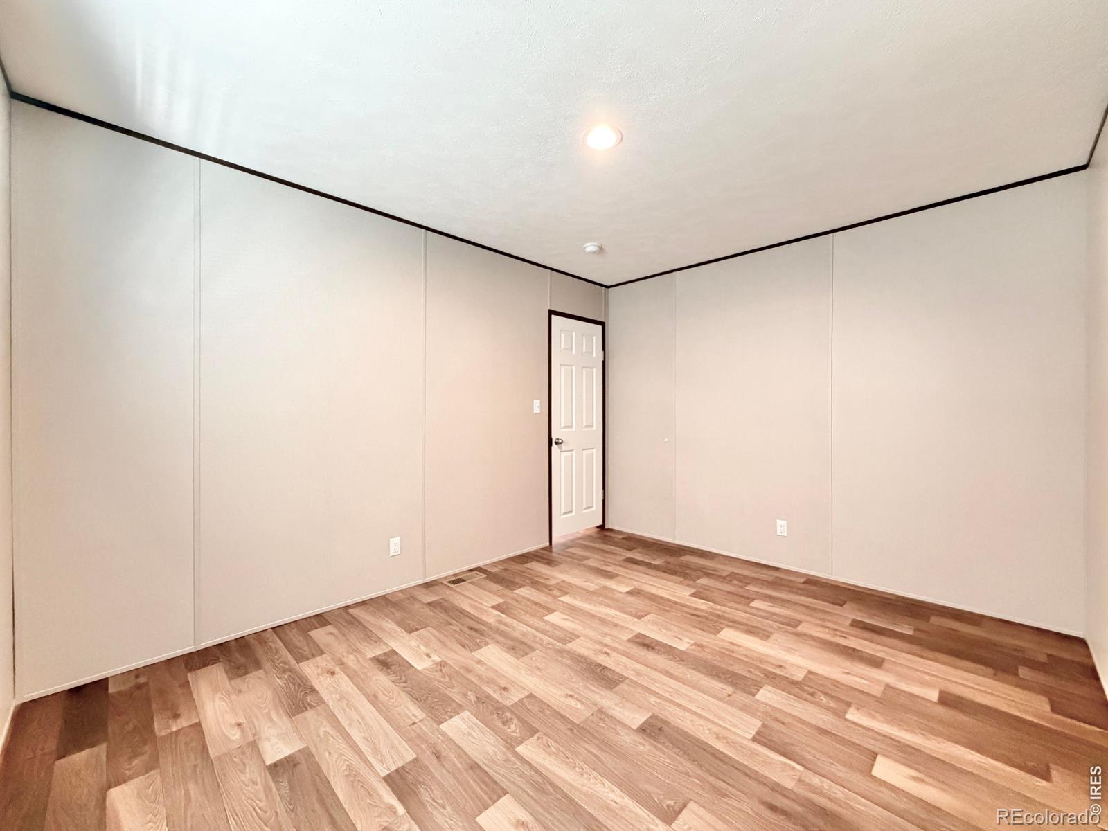 MLS Image #21 for 214  oak street,log lane village, Colorado