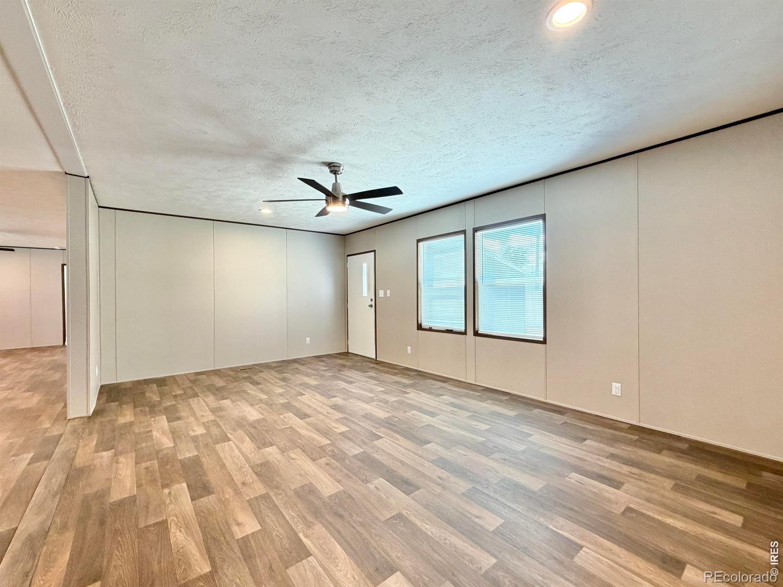 MLS Image #6 for 214  oak street,log lane village, Colorado