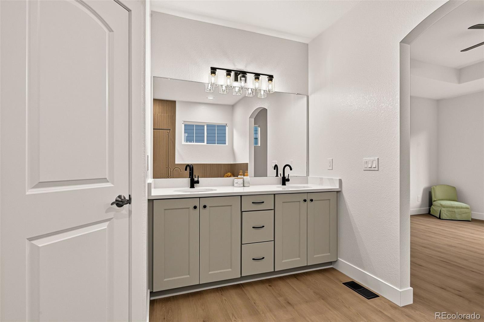 MLS Image #18 for 6364 s harvest street,aurora, Colorado