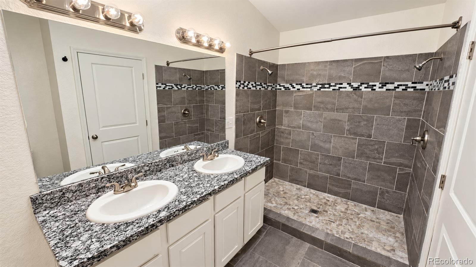 MLS Image #4 for 1817  yuma street,colorado springs, Colorado