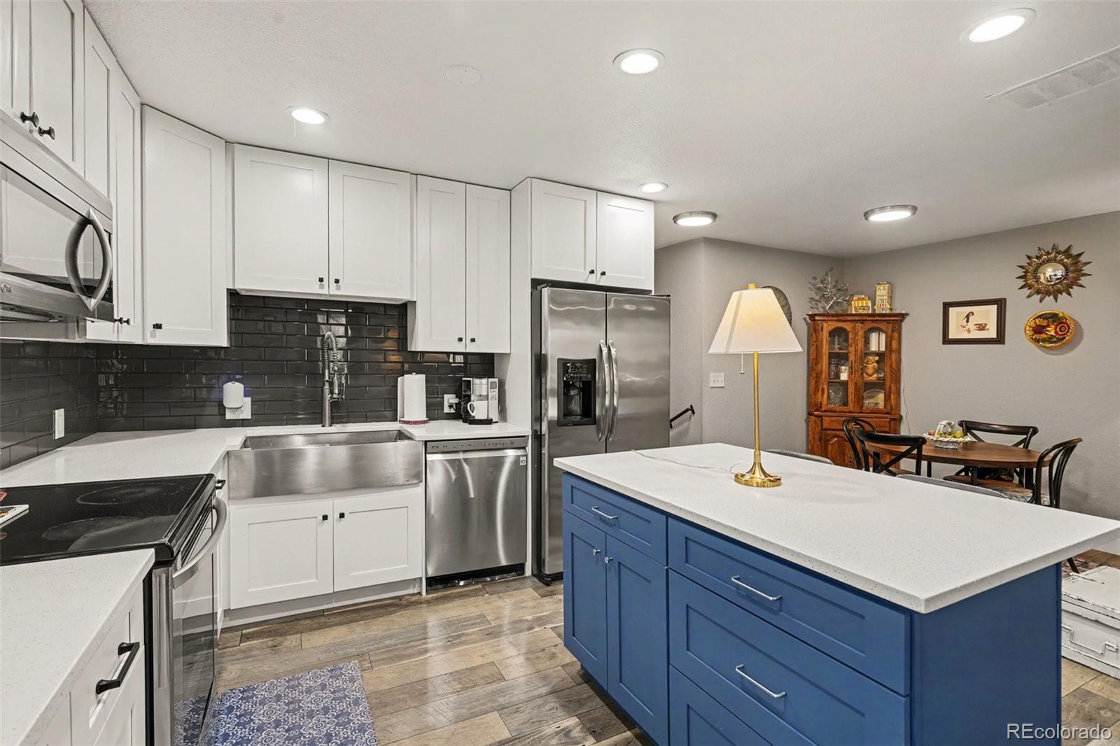 MLS Image #4 for 8415  everett way,arvada, Colorado