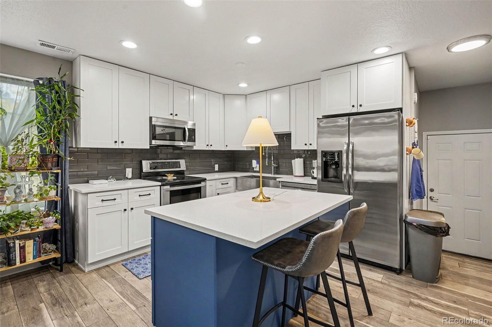 MLS Image #5 for 8415  everett way,arvada, Colorado