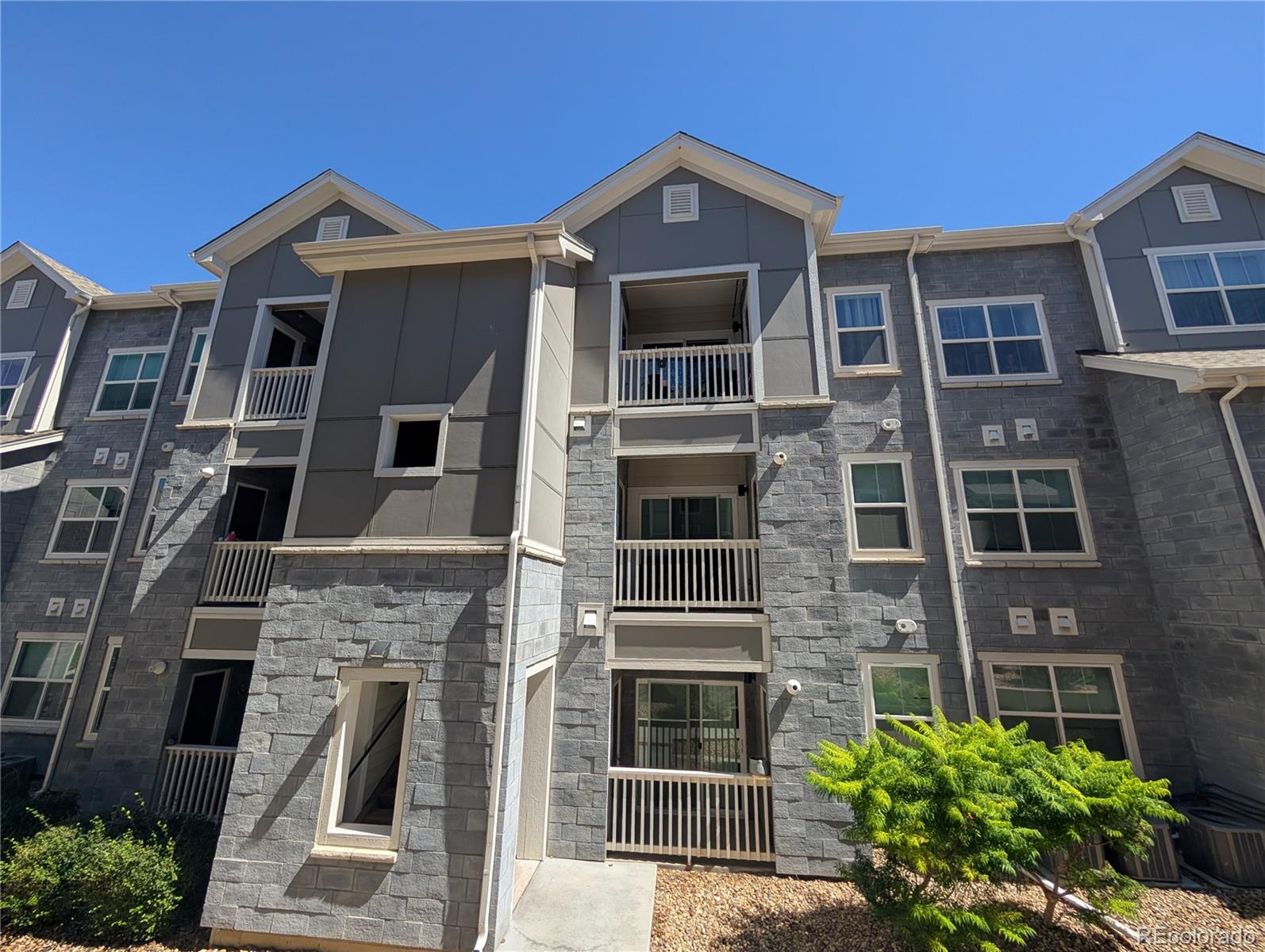 MLS Image #2 for 1831 s dunkirk street,aurora, Colorado