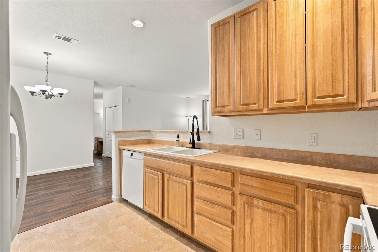 MLS Image #10 for 10457 w hampden avenue,lakewood, Colorado