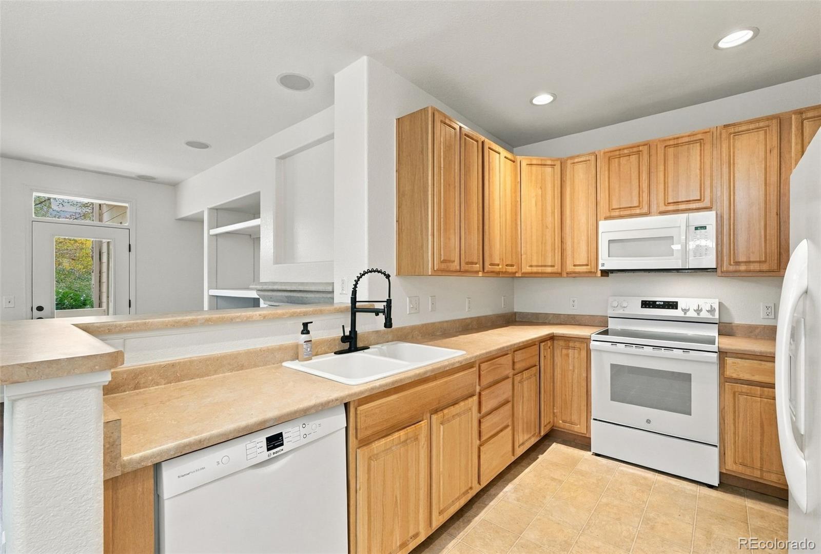 MLS Image #12 for 10457 w hampden avenue,lakewood, Colorado