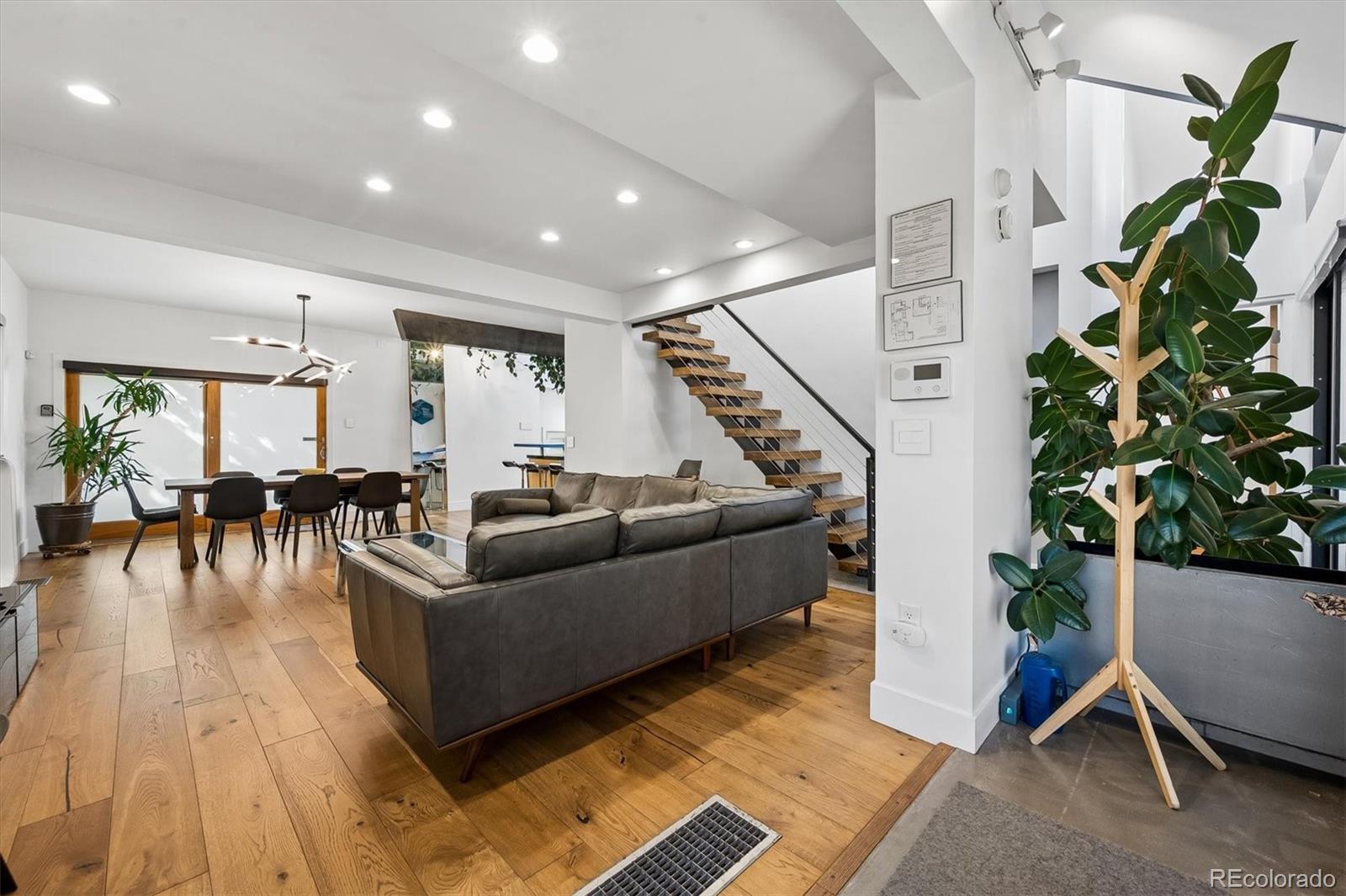 MLS Image #3 for 3407 s logan street,englewood, Colorado