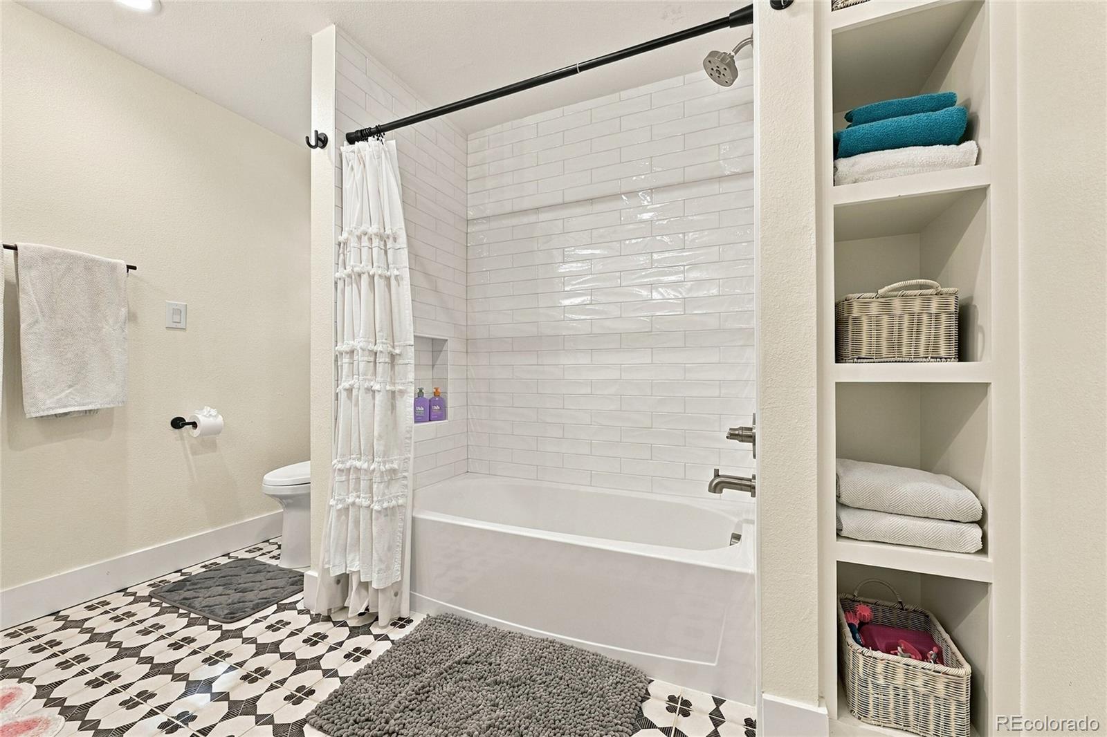 MLS Image #33 for 5954 e irwin place,centennial, Colorado