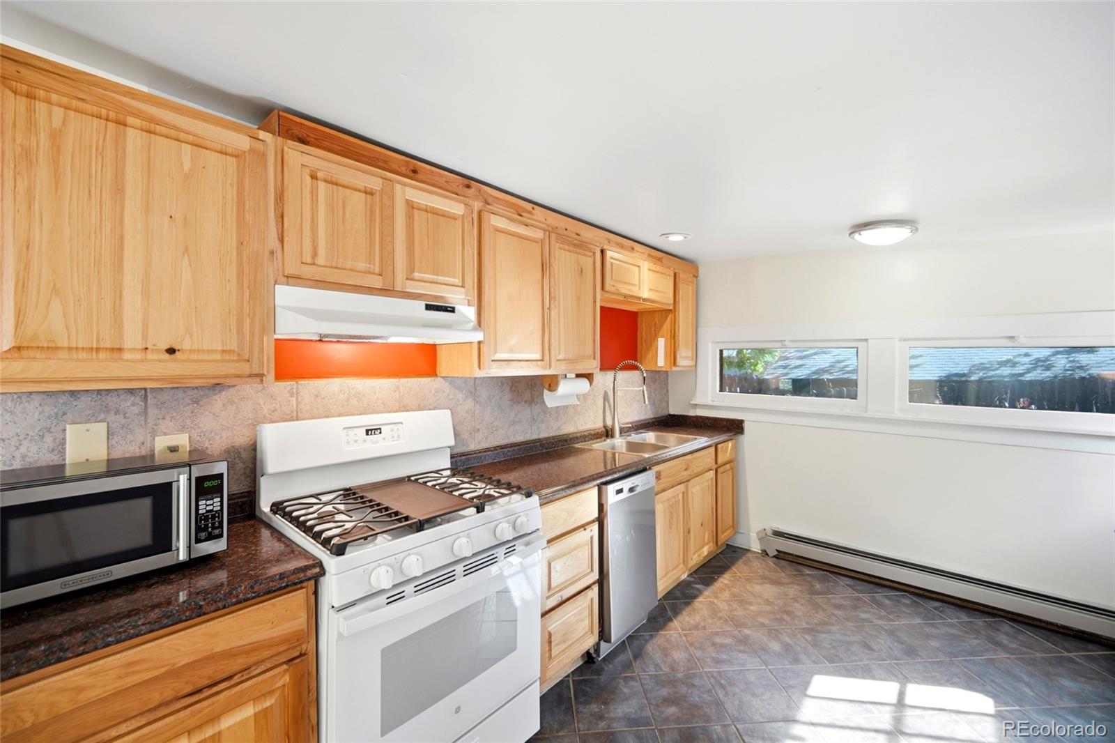MLS Image #12 for 39 w brookside street,colorado springs, Colorado