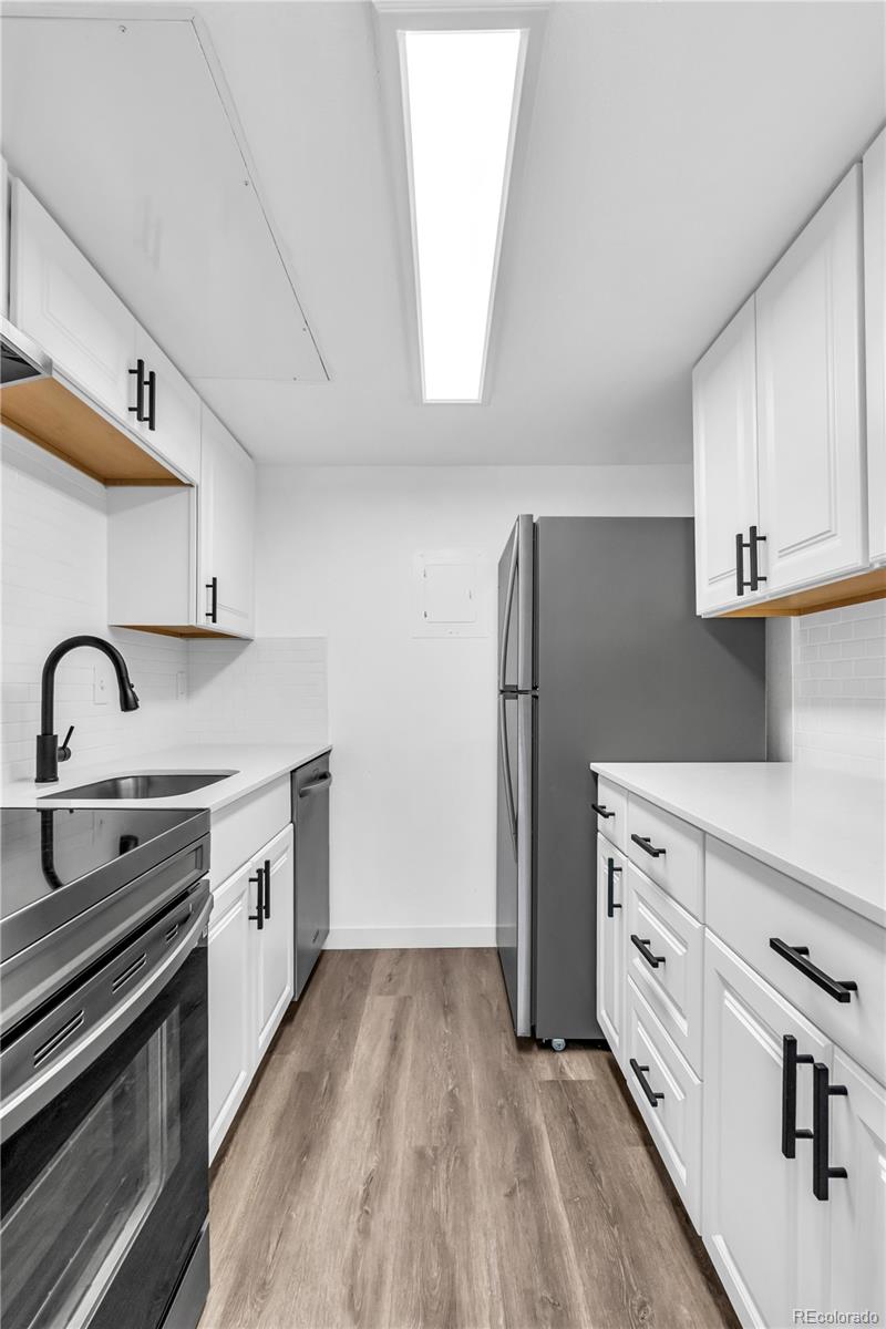 MLS Image #12 for 3371 s monaco street parkway,denver, Colorado