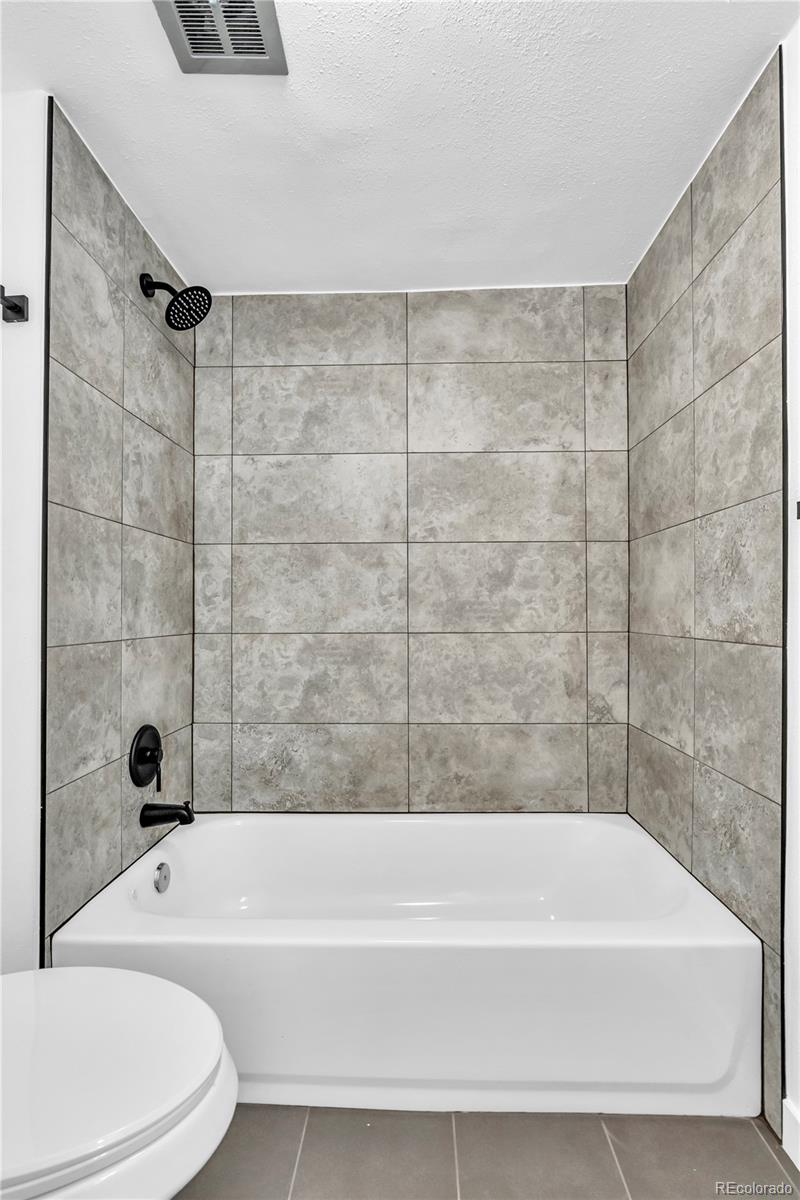 MLS Image #20 for 3371 s monaco street parkway,denver, Colorado