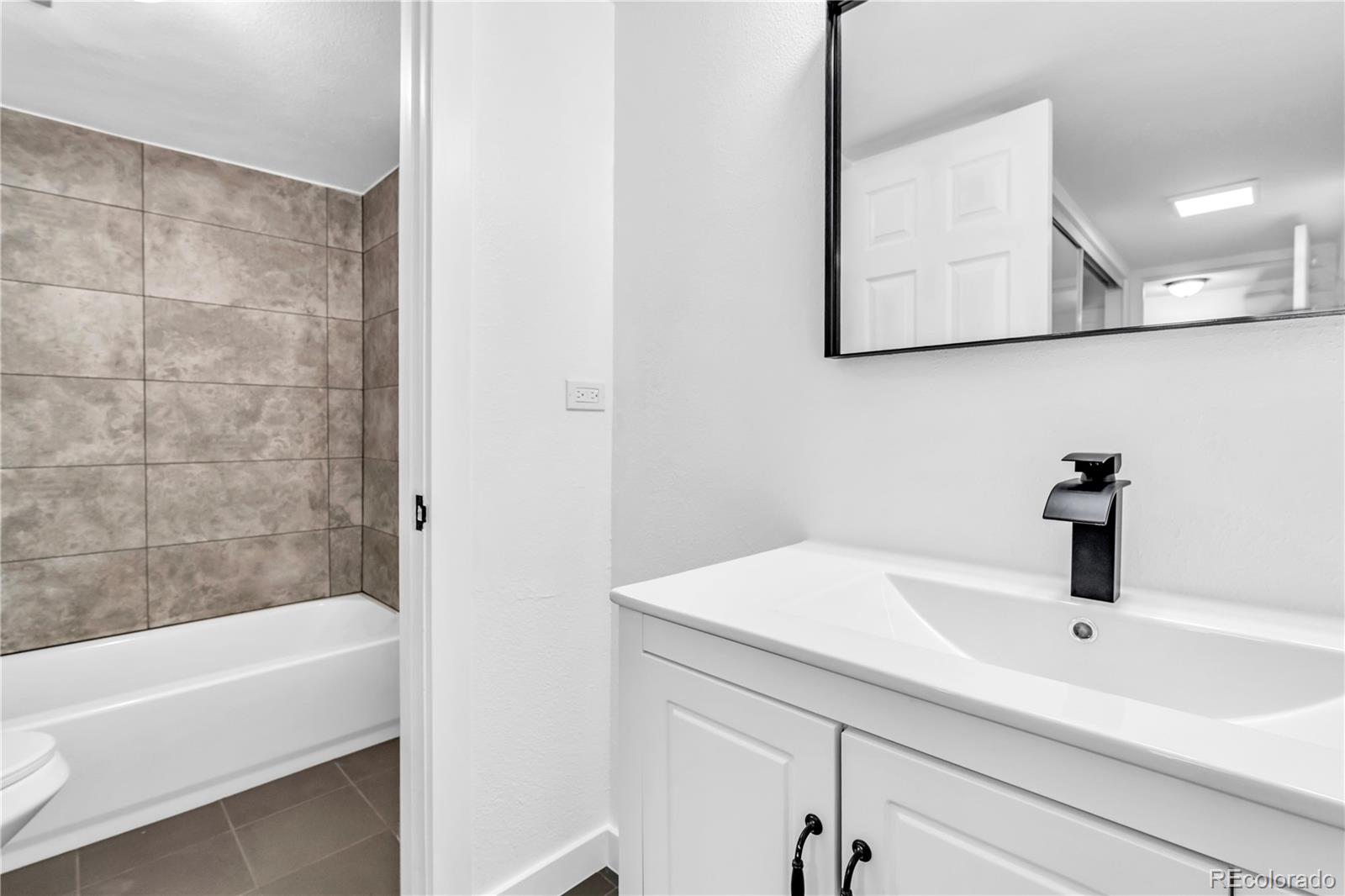 MLS Image #21 for 3371 s monaco street parkway,denver, Colorado