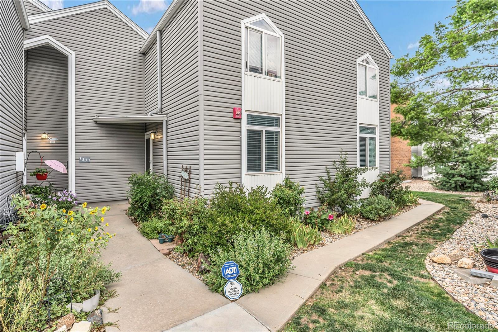 MLS Image #24 for 3371 s monaco street parkway,denver, Colorado