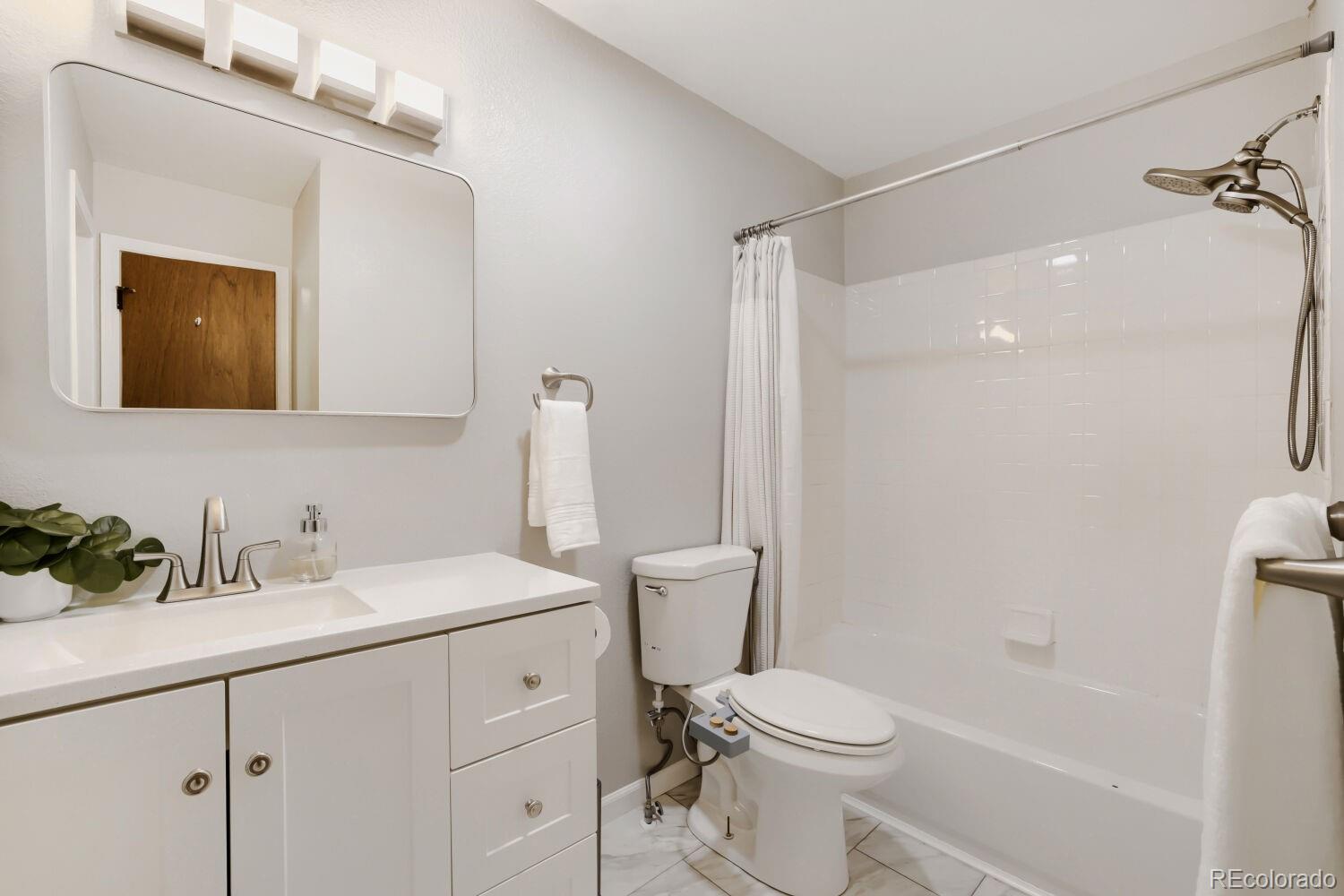 MLS Image #13 for 10647 w dartmouth avenue,lakewood, Colorado