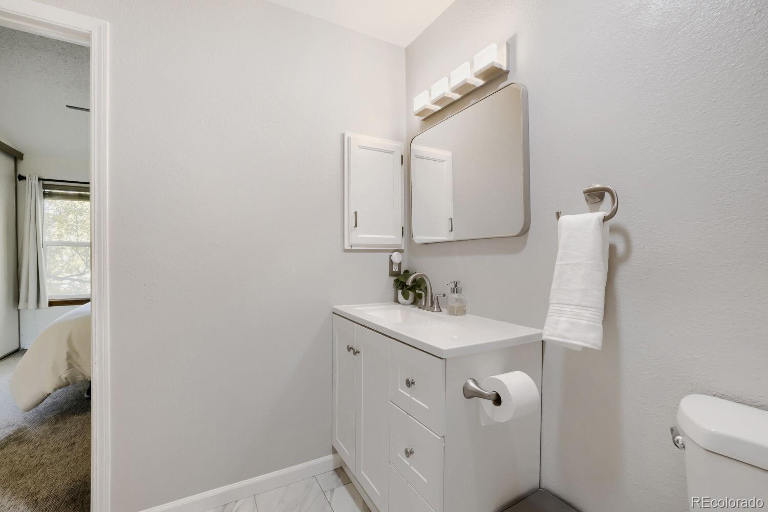MLS Image #14 for 10647 w dartmouth avenue,lakewood, Colorado