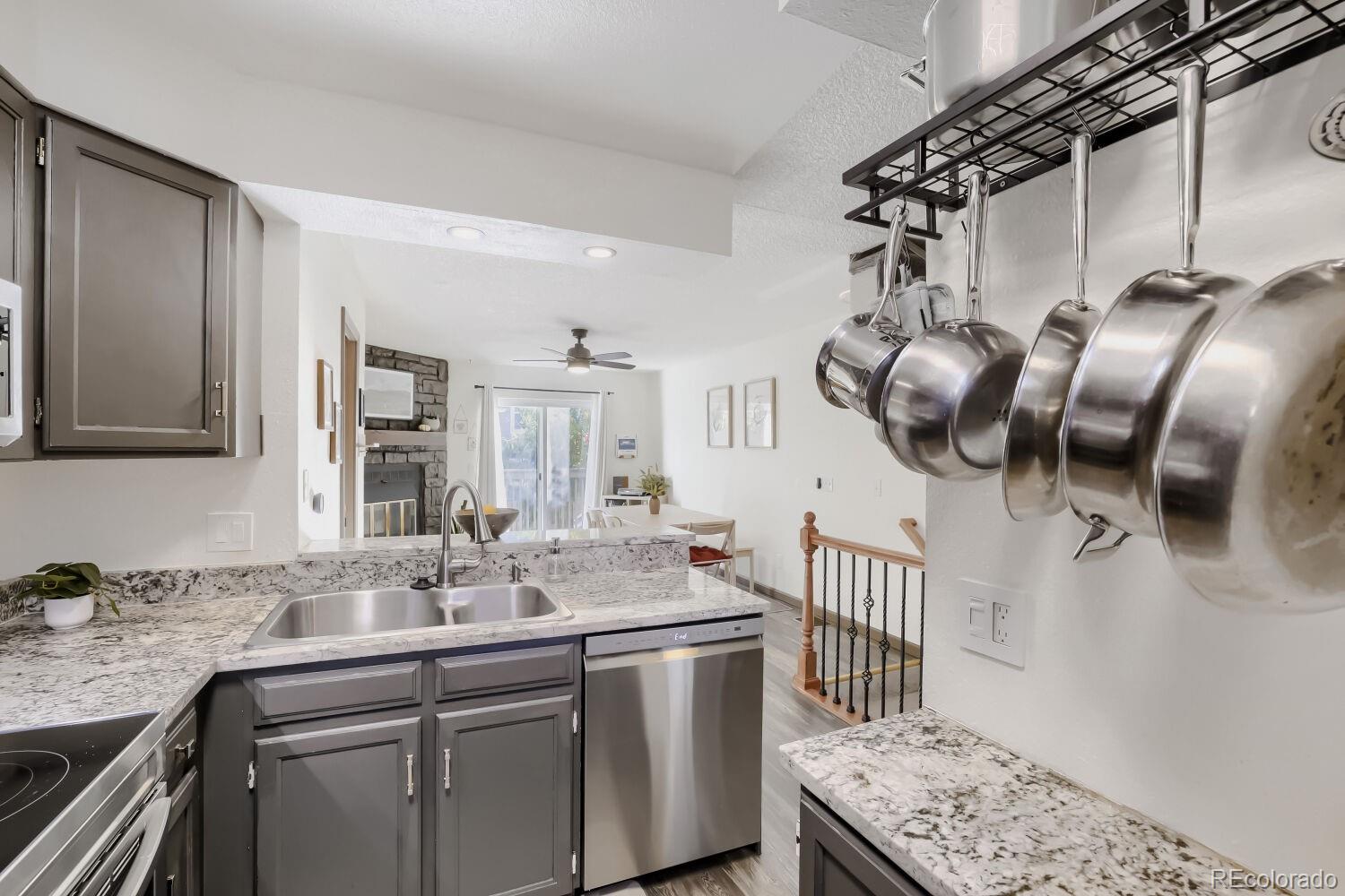 MLS Image #6 for 10647 w dartmouth avenue,lakewood, Colorado