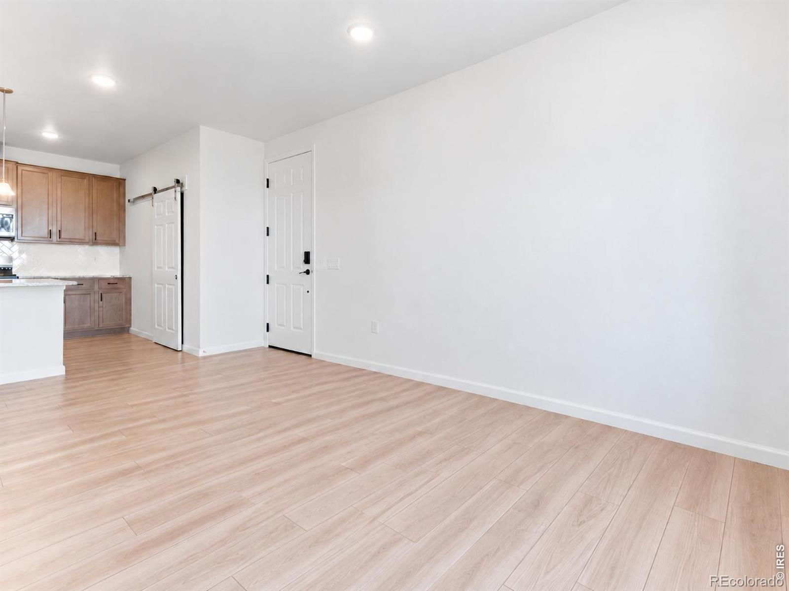 MLS Image #11 for 6153 n ceylon street,denver, Colorado