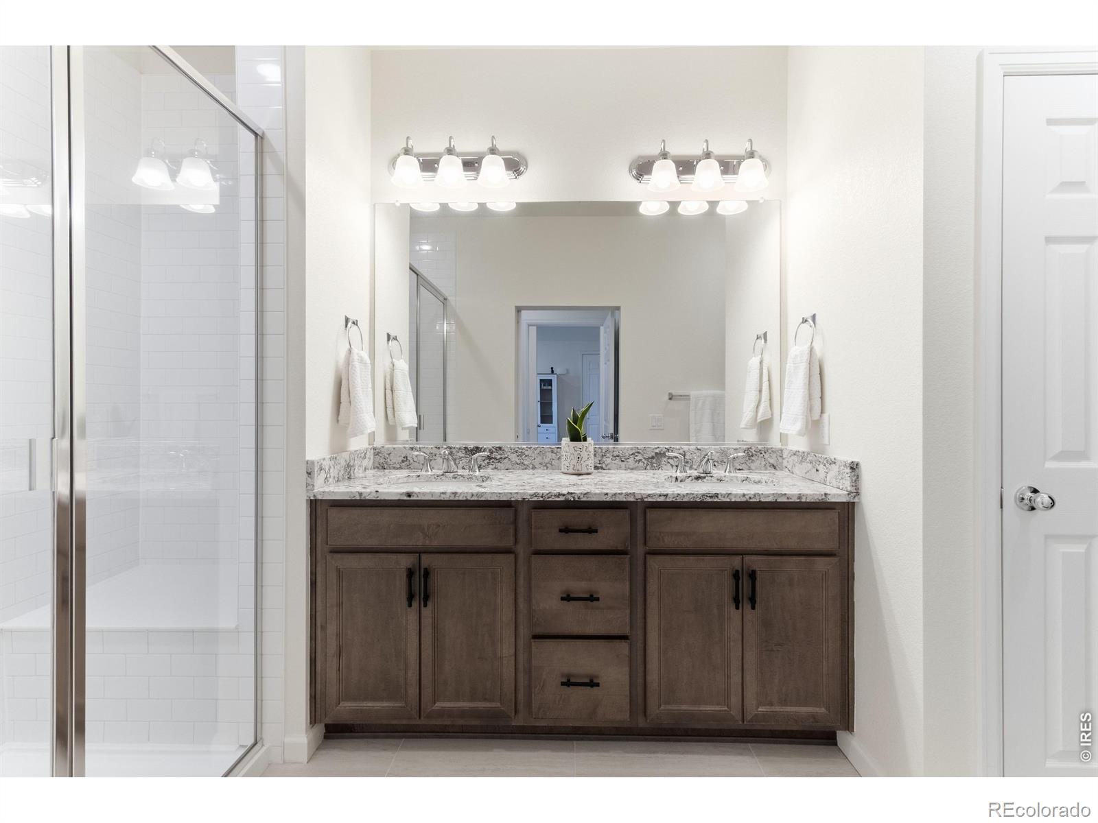 MLS Image #4 for 6153 n ceylon street,denver, Colorado