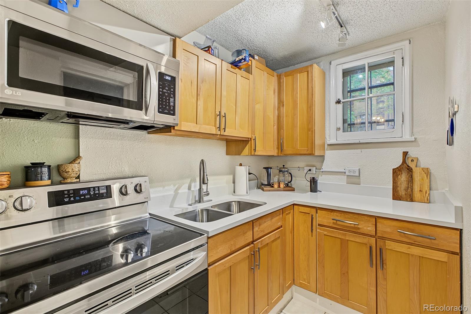 MLS Image #9 for 1024 e 14th avenue,denver, Colorado
