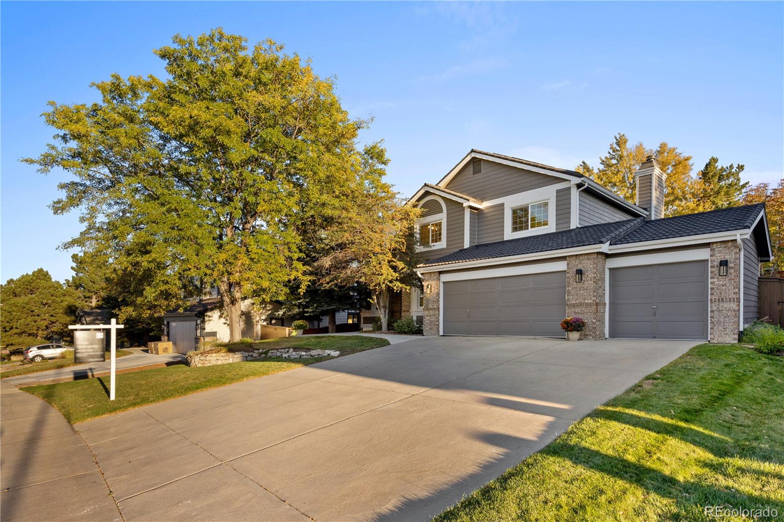 MLS Image #2 for 9814  venneford ranch road,highlands ranch, Colorado