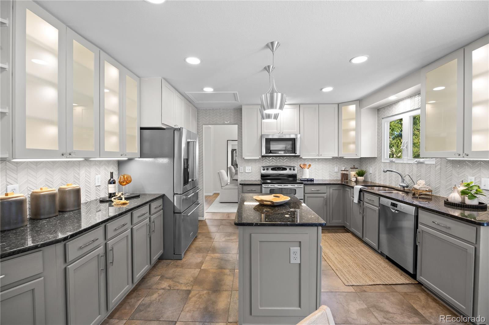 MLS Image #7 for 9814  venneford ranch road,highlands ranch, Colorado