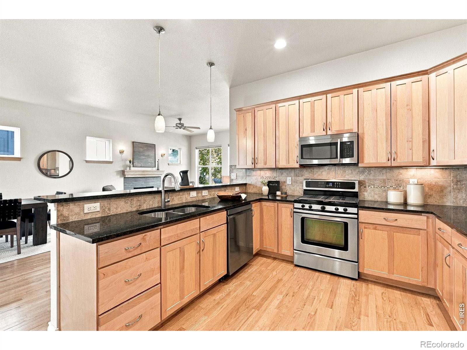 MLS Image #13 for 2379  golden eagle way,louisville, Colorado