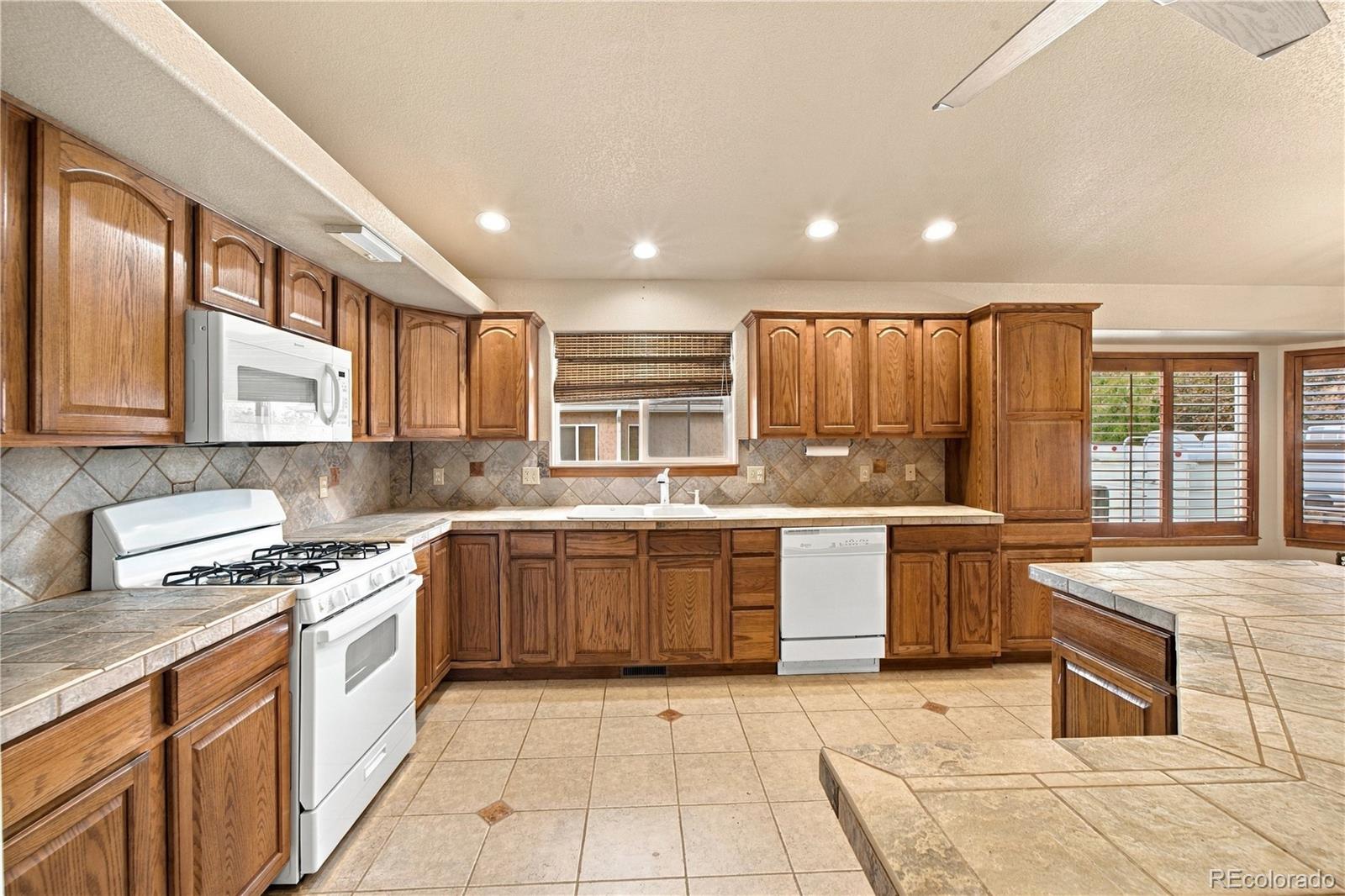 MLS Image #8 for 3326  alturas drive,pueblo, Colorado