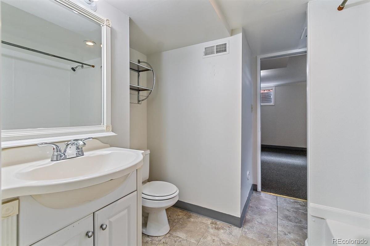 MLS Image #14 for 818 s grape street,denver, Colorado