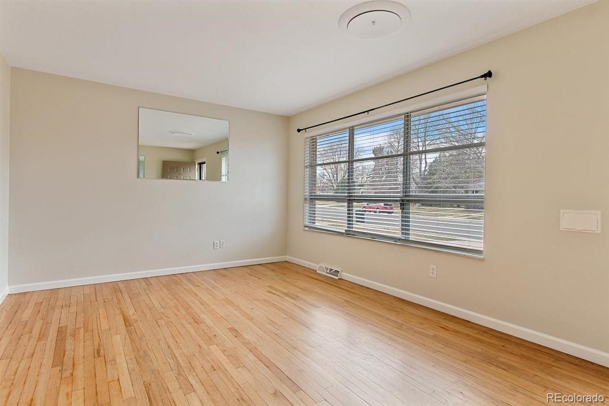 MLS Image #2 for 818 s grape street,denver, Colorado