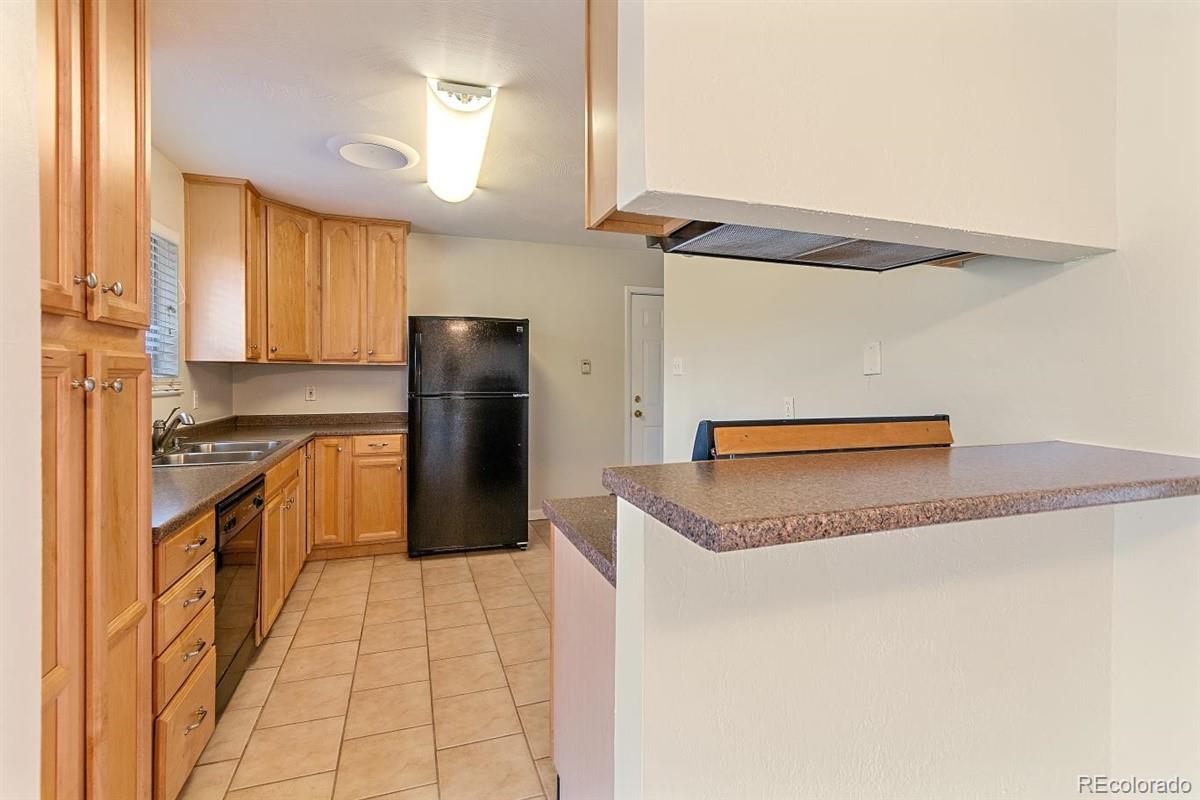 MLS Image #4 for 818 s grape street,denver, Colorado