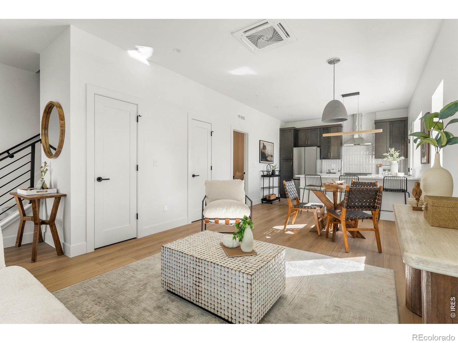 MLS Image #8 for 1304 n raleigh street ,denver, Colorado