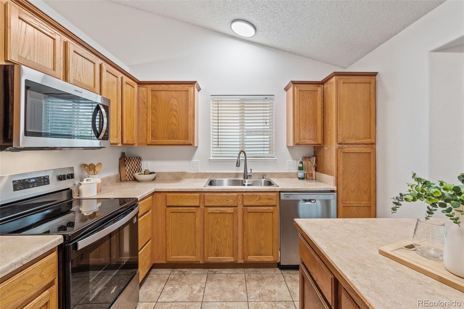 MLS Image #12 for 6020  whetstone drive,colorado springs, Colorado